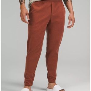 Lululemon men’s gridliner fleece jogger NWT